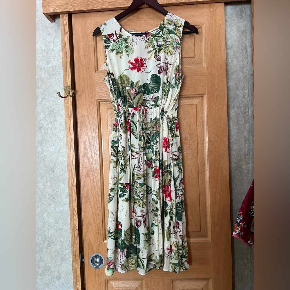 Cupshe dress, size XL, good used condition.